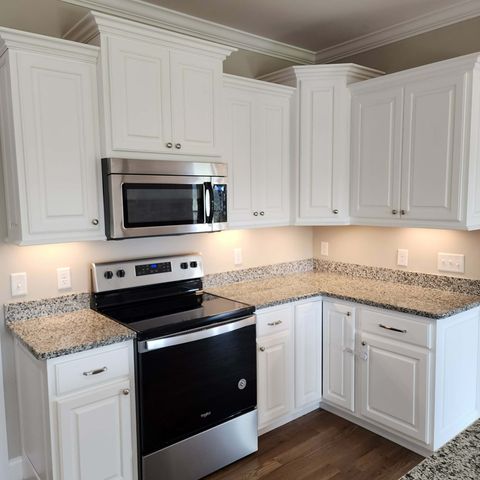 639 Blue Water Dr, Cookeville, TN 38506