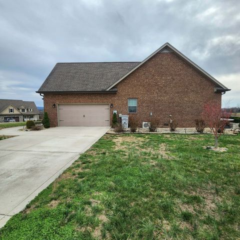 639 Blue Water Dr, Cookeville, TN 38506