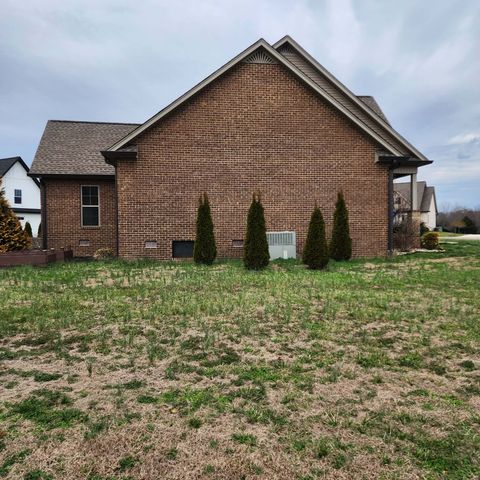 639 Blue Water Dr, Cookeville, TN 38506