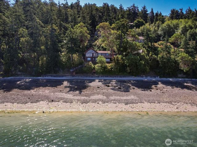 1700 Madrona Way, Coupeville, WA 98239