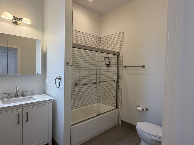 965 W 18th Street, Chicago, IL 60608