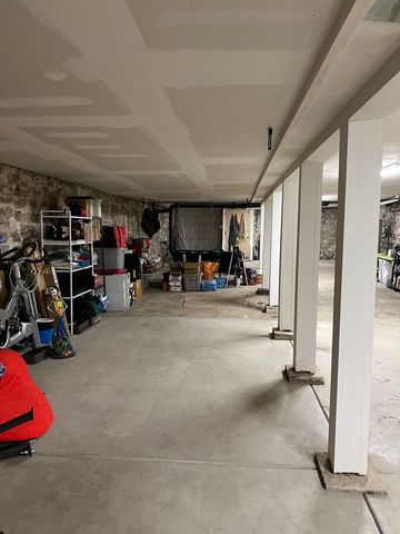 965 W 18th Street, Chicago, IL 60608