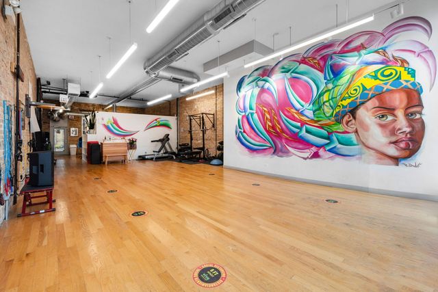 965 W 18th Street, Chicago, IL 60608