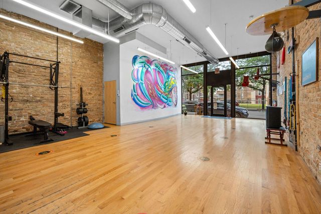 965 W 18th Street, Chicago, IL 60608