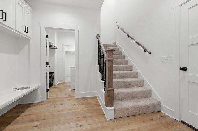 130 Crazy Horse Drive, Brookeland, TX 75931