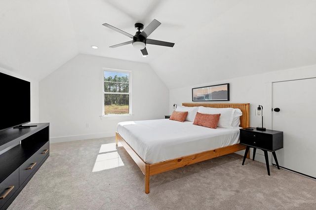 130 Crazy Horse Drive, Brookeland, TX 75931