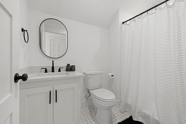 130 Crazy Horse Drive, Brookeland, TX 75931