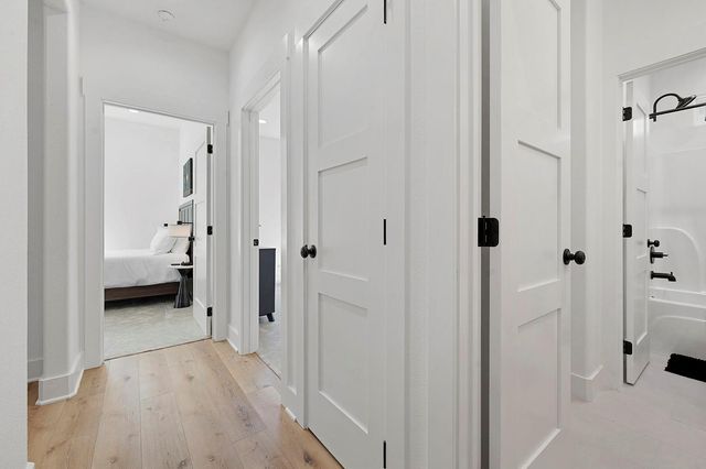 130 Crazy Horse Drive, Brookeland, TX 75931