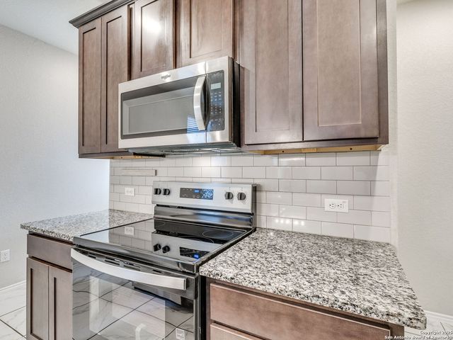 9927 Rancho Real, San Antonio, TX 78224
