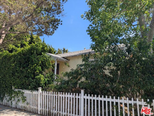 2832 Exposition Boulevard, Santa Monica, CA 90404