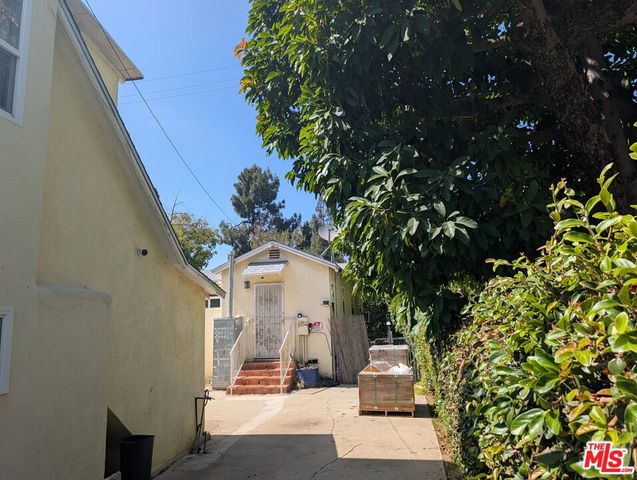 2832 Exposition Boulevard, Santa Monica, CA 90404