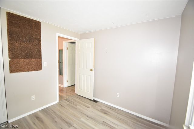 143 Camrose Drive, Niles, OH 44446