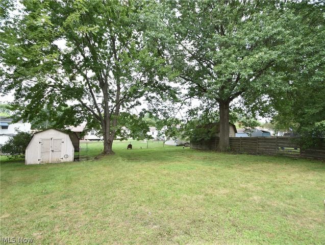 143 Camrose Drive, Niles, OH 44446