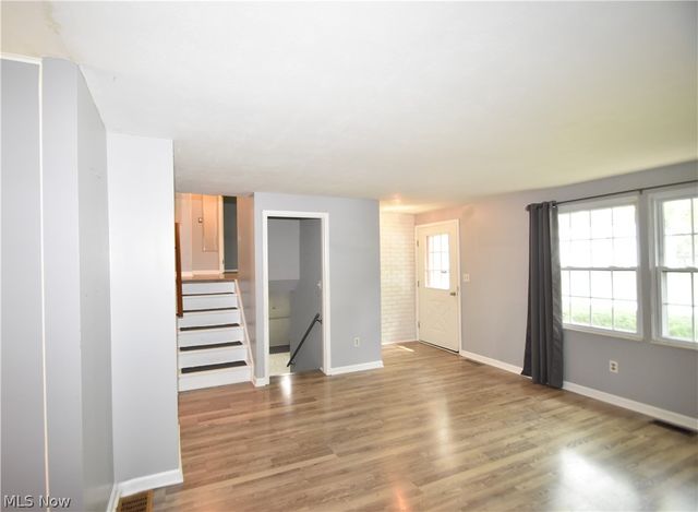 143 Camrose Drive, Niles, OH 44446