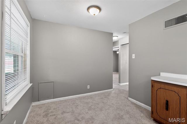 14 Forest Home Court, St Louis, MO 63137