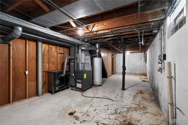 14 Forest Home Court, St Louis, MO 63137