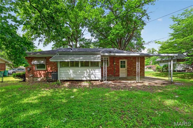 14 Forest Home Court, St Louis, MO 63137
