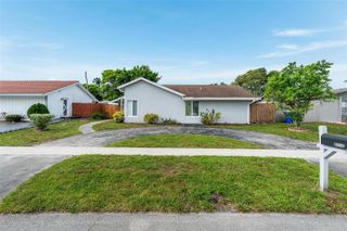 8250 SW 3rd Pl, North Lauderdale, FL 33068