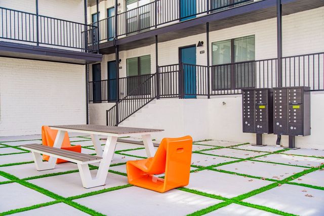 606 N Marsalis Avenue 112, Dallas, TX 75203