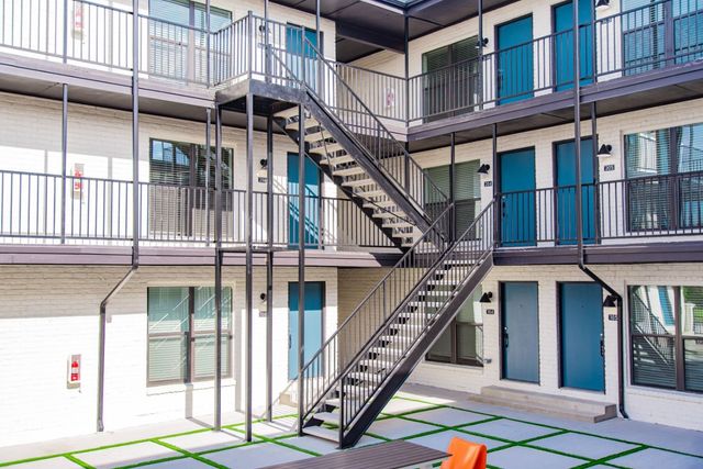 606 N Marsalis Avenue 112, Dallas, TX 75203