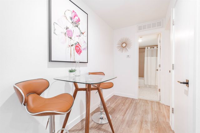 606 N Marsalis Avenue 112, Dallas, TX 75203