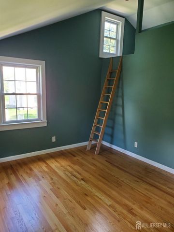 58 Morris Lane, Piscataway, NJ 08854