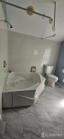 58 Morris Lane, Piscataway, NJ 08854