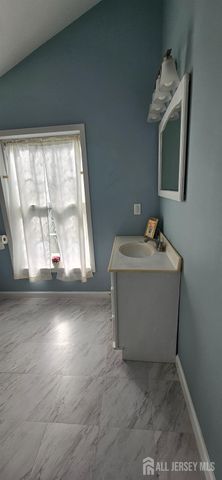 58 Morris Lane, Piscataway, NJ 08854