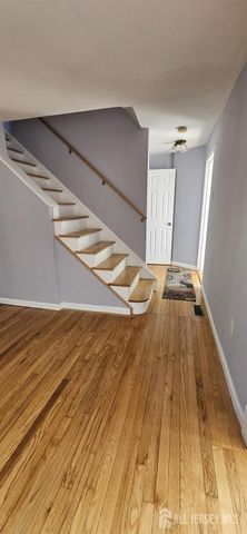 58 Morris Lane, Piscataway, NJ 08854