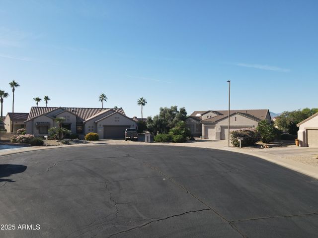 20565 N GARDEN Court, Surprise, AZ 85374