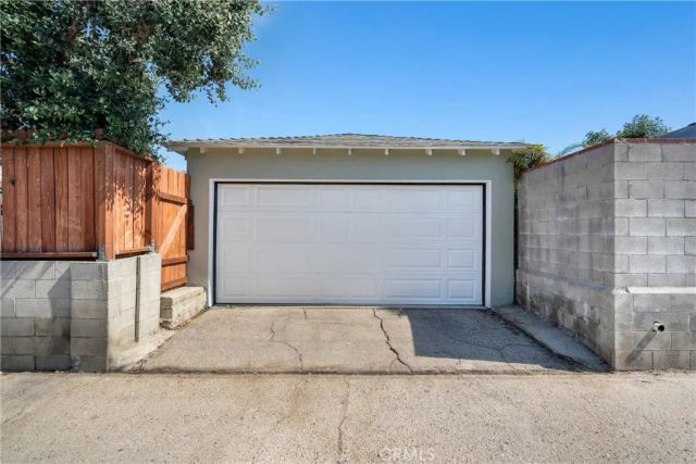 16824 Calahan Street, Northridge, CA 91343
