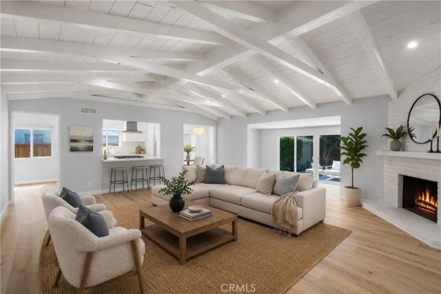 16824 Calahan Street, Northridge, CA 91343