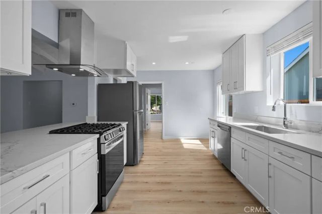 16824 Calahan Street, Northridge, CA 91343