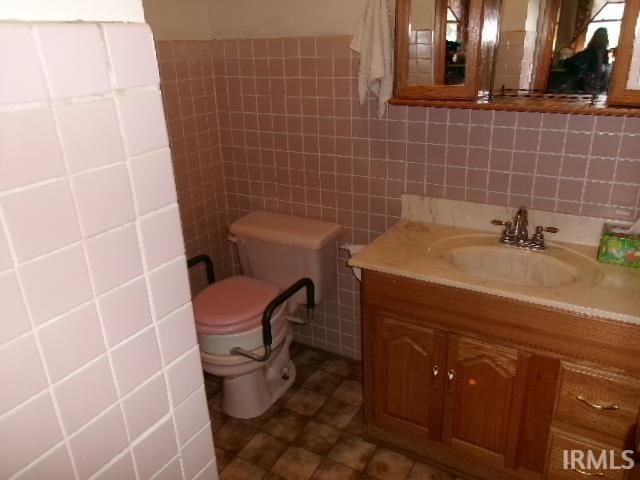 256 W Post Street, Bloomfield, IN 47424