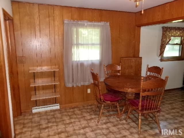 256 W Post Street, Bloomfield, IN 47424