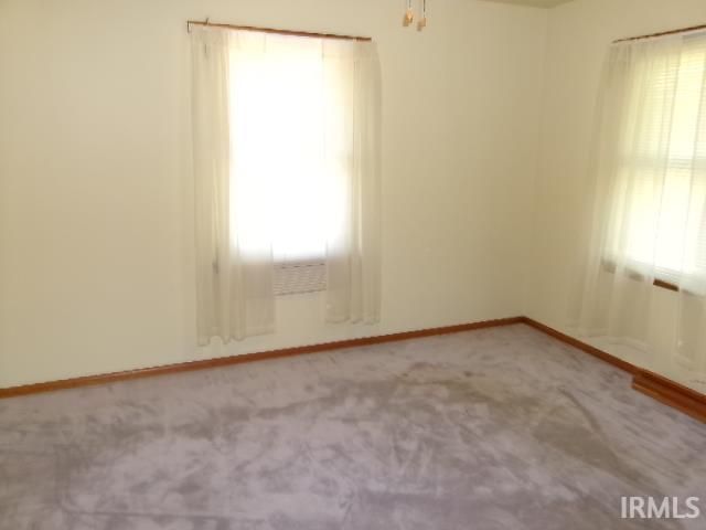 256 W Post Street, Bloomfield, IN 47424