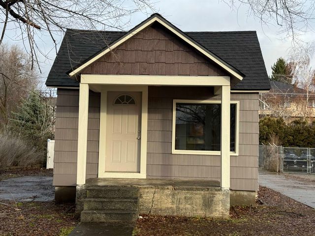 3707 E Bridgeport Ave, Spokane, WA 99217