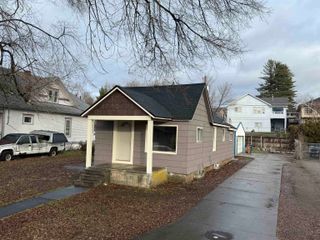 3707 E Bridgeport Ave, Spokane, WA 99217
