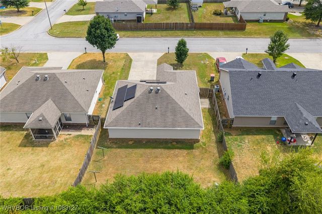 2410 Ridgeway Lane, Barling, AR 72923