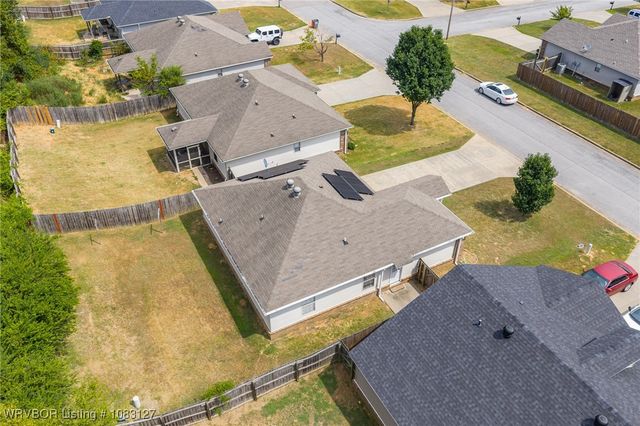2410 Ridgeway Lane, Barling, AR 72923