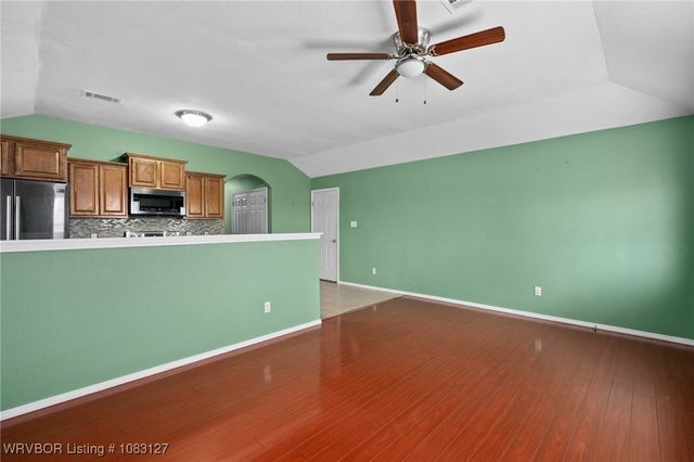 2410 Ridgeway Lane, Barling, AR 72923
