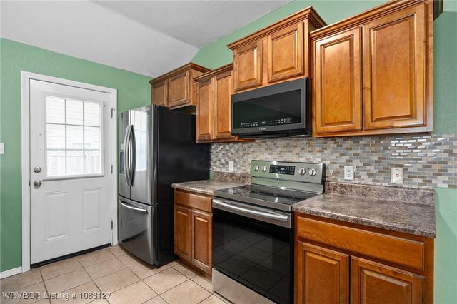2410 Ridgeway Lane, Barling, AR 72923