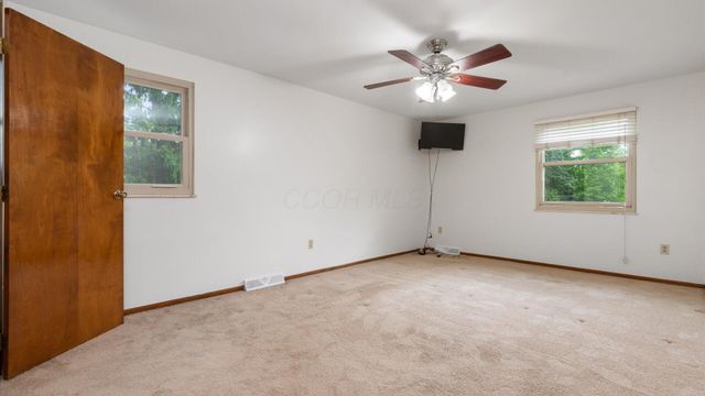 7619 Wilbur Road, New Albany, OH 43054