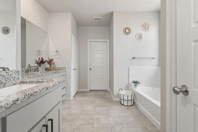 819 N 3rd Street, Wolfforth, TX 79382