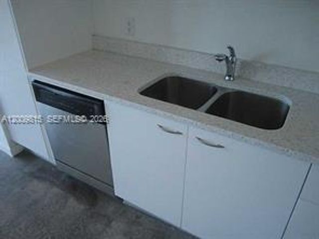 133 NE 2nd Ave 1709, Miami, FL 33132