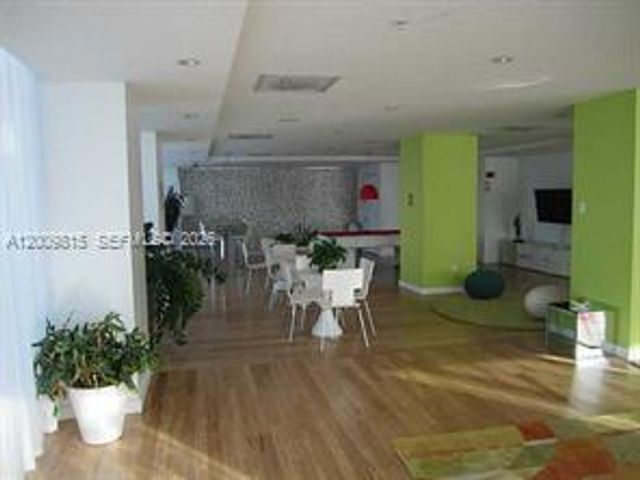 133 NE 2nd Ave 1709, Miami, FL 33132