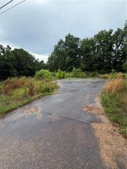 2934 Bridge Drive, Gainesville, GA 30506