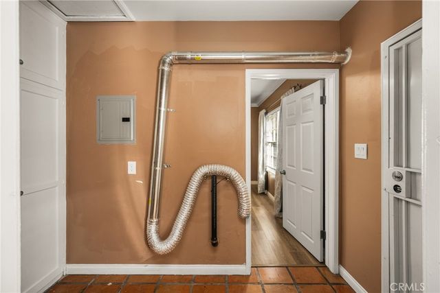 801 W 17th Street, Santa Ana, CA 92706