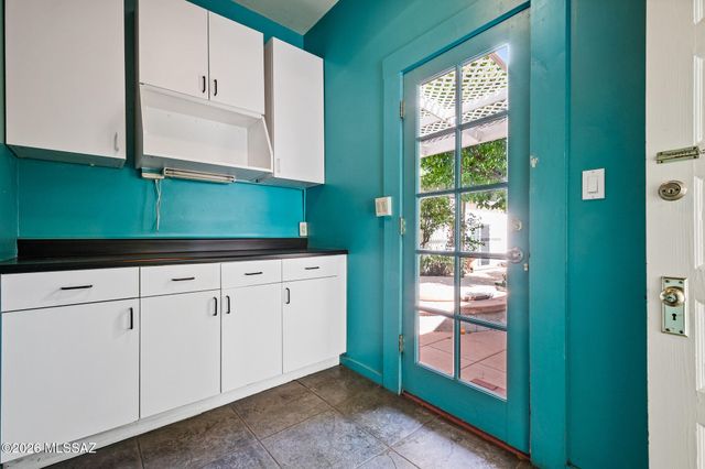 215 S 5th Avenue, Tucson, AZ 85701
