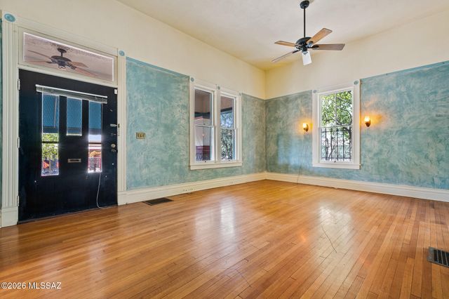 215 S 5th Avenue, Tucson, AZ 85701